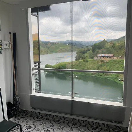 Hermoso Apartmento Con La Mejor Vista El Penol Guatape Exterior photo